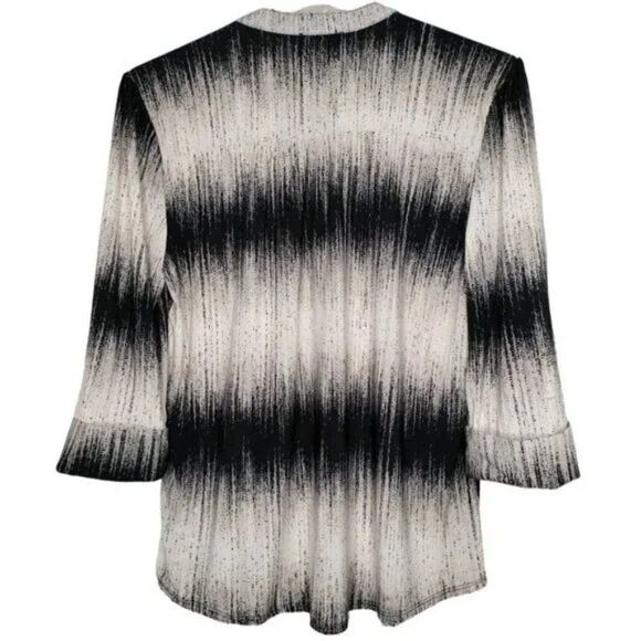 Cocomo Women's Size XL Black Ivory Multi Color Geo Print Pintuck 3/4 Sleeve Top - Picture 2 of 8